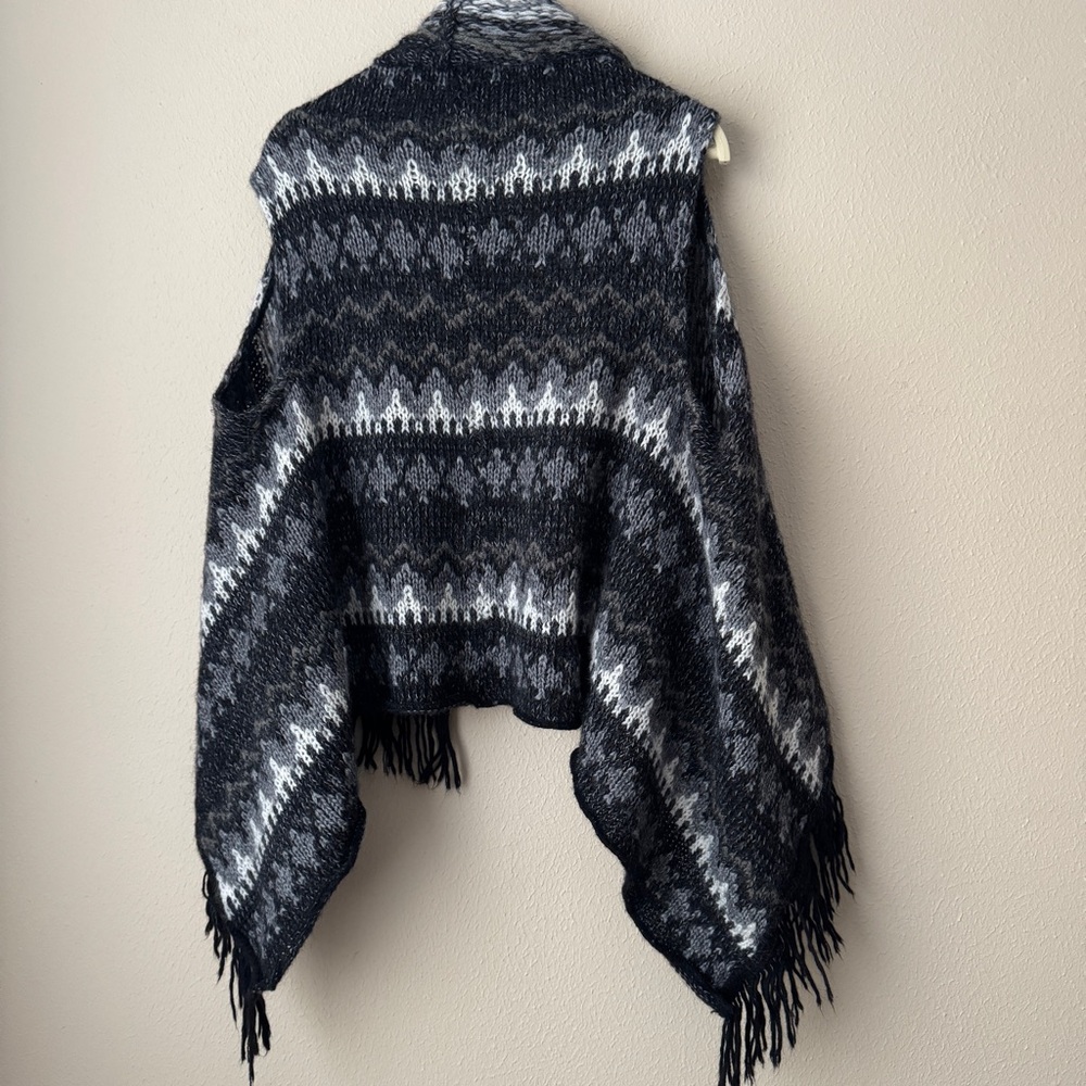 Berretti Poncho Sweater Fringe Hem Italian Mohair Wool Open Front One Size Boho - Picture 2 of 8